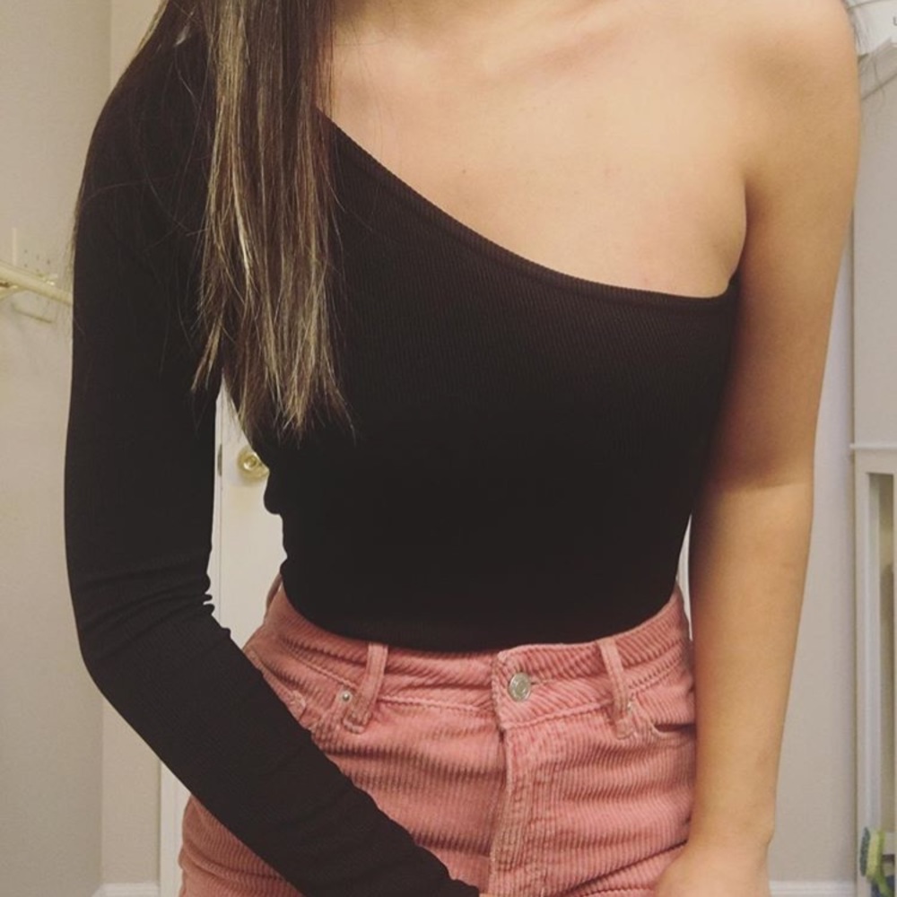 One shoulder black bodysuit